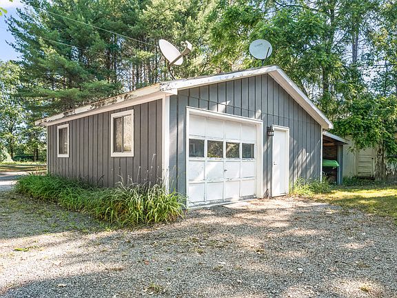 2nd image of 16655 Roaring Brook Dr