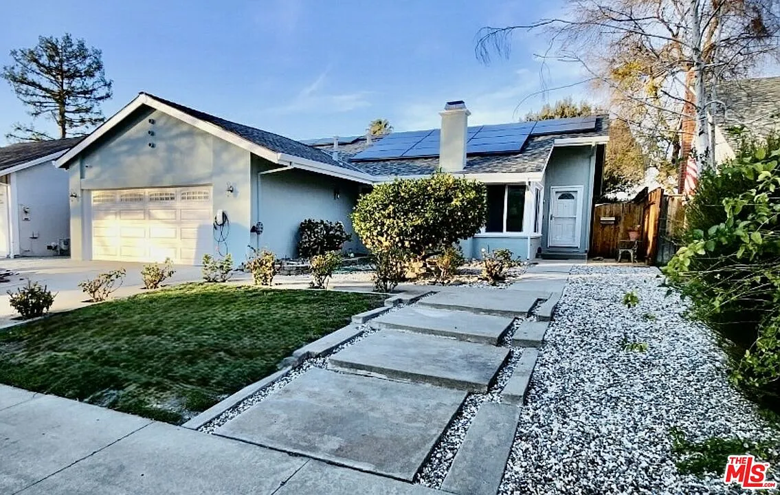 483 McCamish Ave photo 1