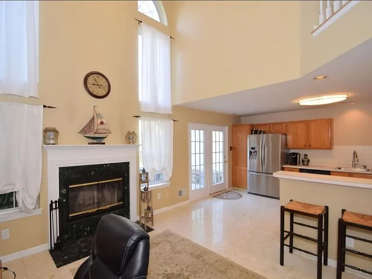 716 Martingale Rd — Photo 7