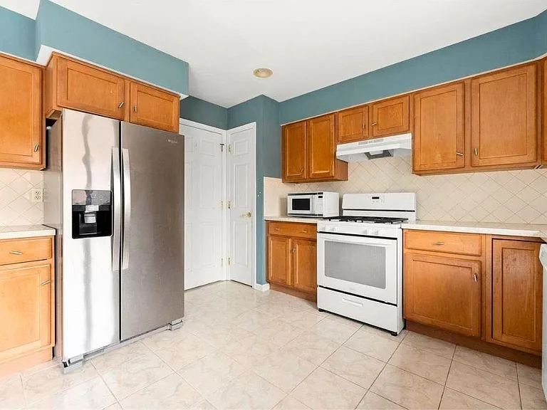 2 Hops Commons Ct — Photo 16