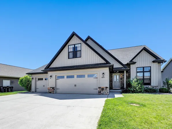 631 Pebblestone Cir, Hobart, WI 54155