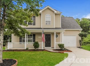 5745 Henderson Oaks Dr, Charlotte, NC 28269