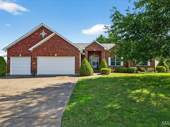 3973 Jacobs Lndg, Saint Charles, MO 63304