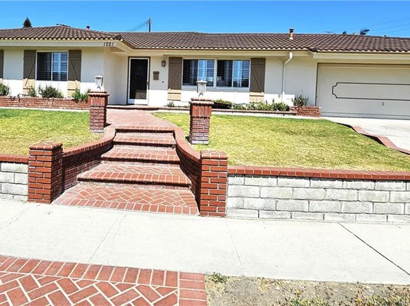 1221 Cobblestone Rd, La Habra, CA 90631