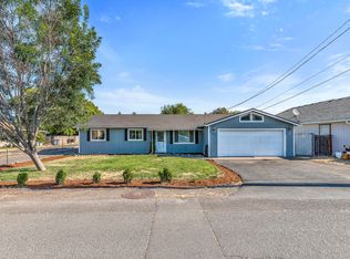 247 Mace Rd, Medford, OR 97501