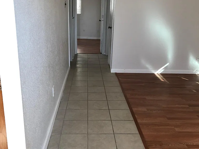 1227 Chelwood Park Blvd NE #A — Photo 4