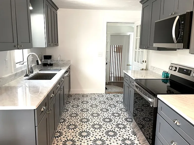 46 Highland Ave — Photo 4
