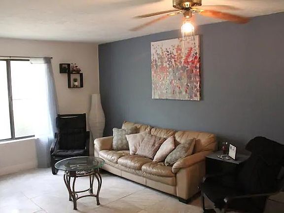 5th image of 1825 Seay Ct #B