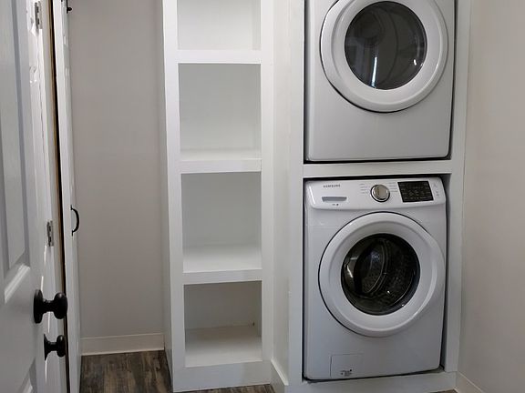 Laundry / Mudroom