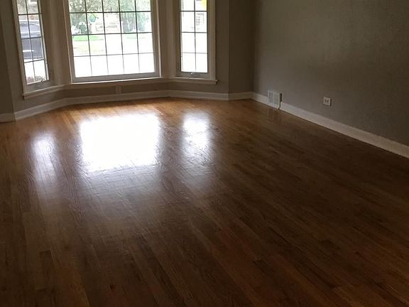 5th image of 3509 N Whipple St #1