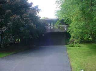 119 Birch Dr SW, Poplar Grove, IL 61065