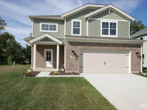 1392 N Hunters Crossing Cir, Huntingburg, IN 47542