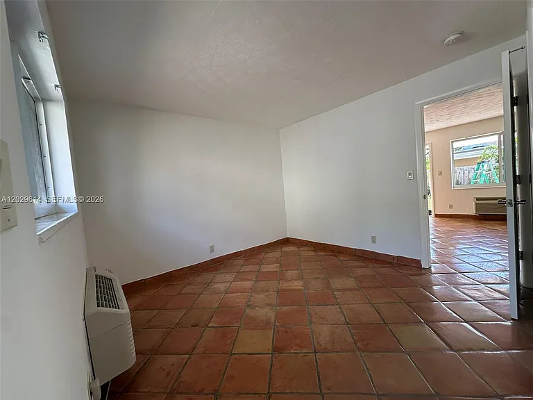1324 NE 16th Ave #2 — Photo 8