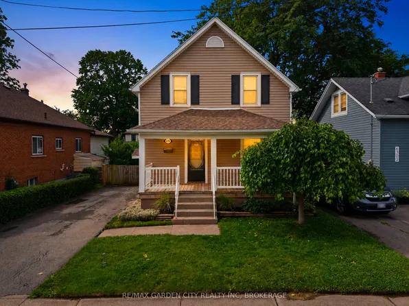6294 Culp St, Niagara Falls, ON L2G 2C1