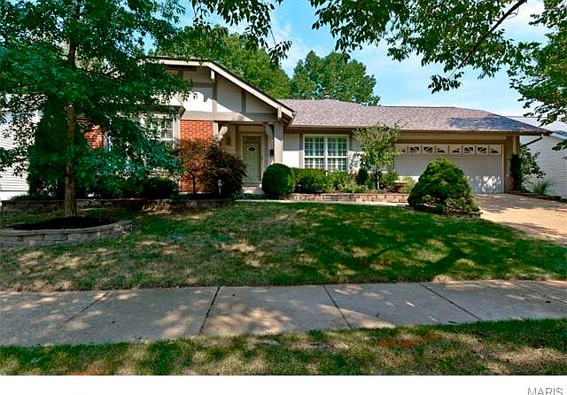 1st image of 16513 Winter Leaf Dr