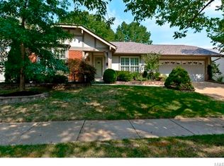 16513 Winter Leaf Dr, Ballwin, MO