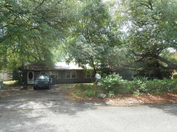 105 Sandy Ln, Cayce, SC 29033