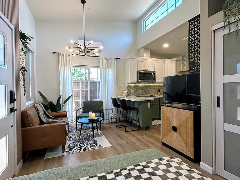 4725 S Mae Way #B — Photo 16