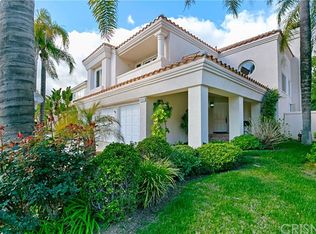 23111 Park Terra, Calabasas, CA 91302