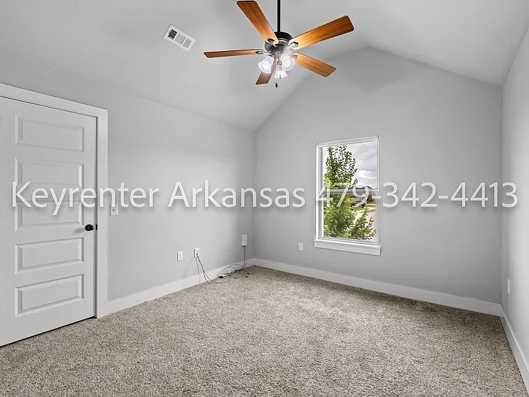800 E Fallon St — Photo 20