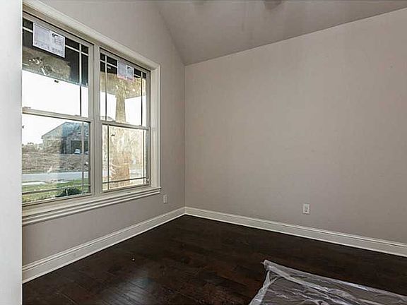 4th image of 1008 Vista Bell Dr