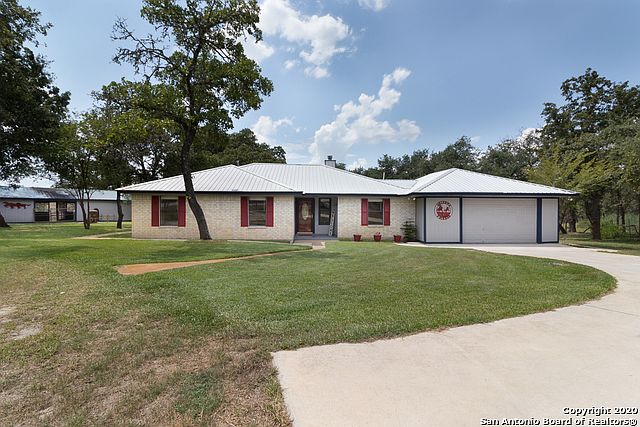 1st image of 160 Scenic Oak Dr
