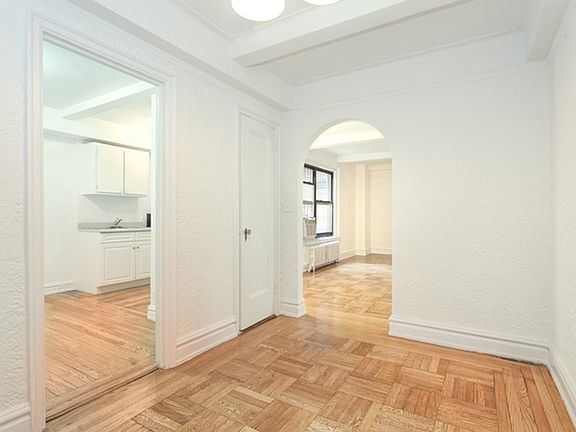 3rd image of 35-45 W 92nd St