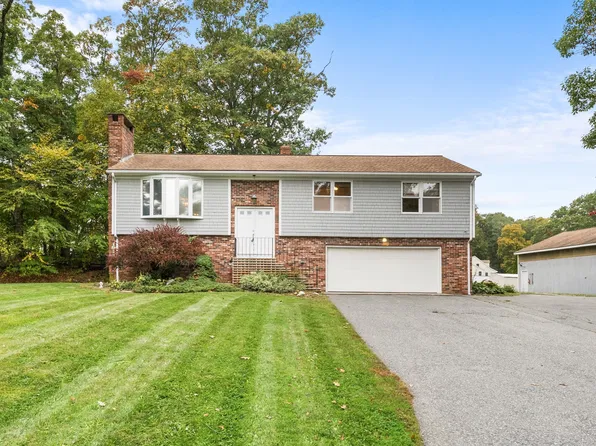 700 County St, Seekonk, MA 02771