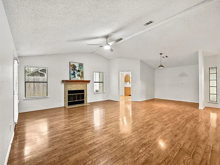 7403 Dallas Dr — Photo 8