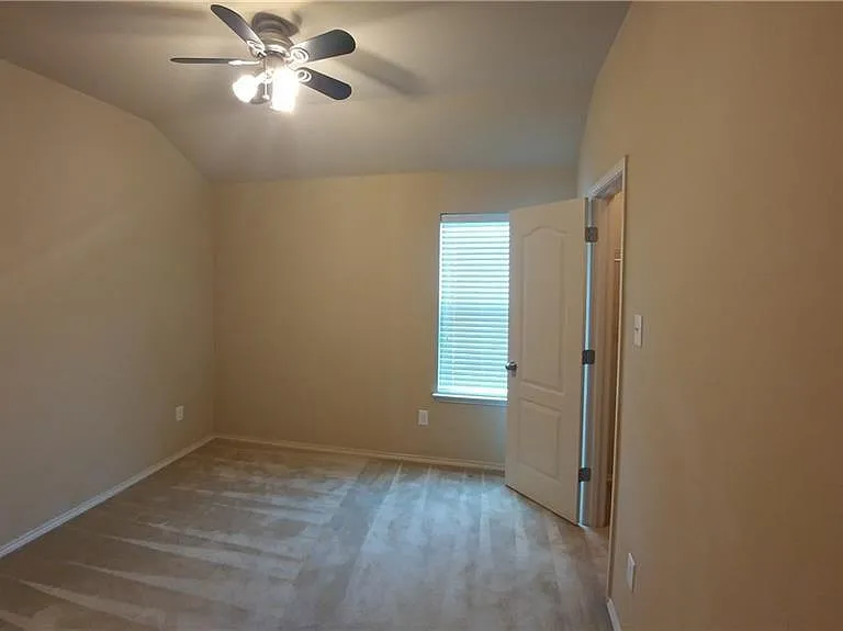 8512 Minturn Dr — Photo 30