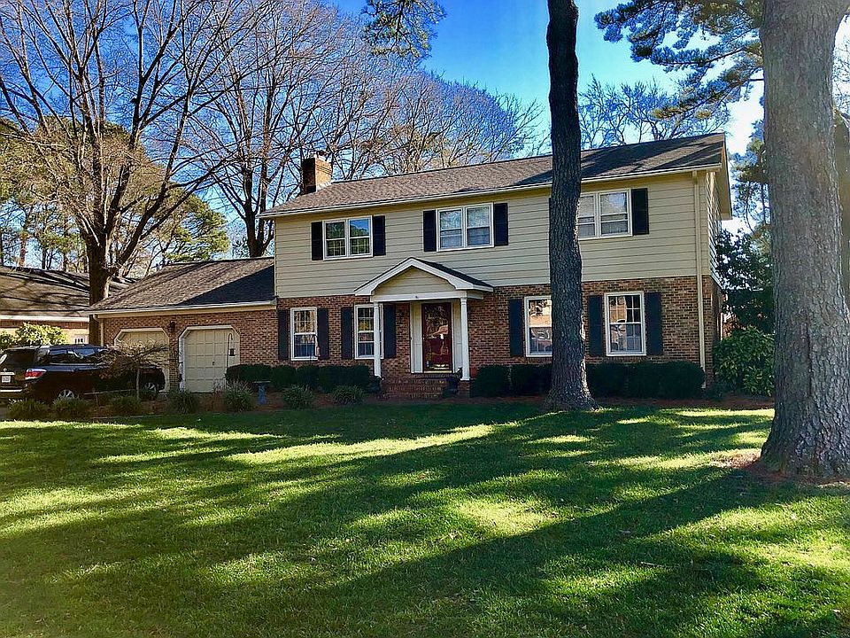 4756 Red Coat - Curb Appeal!