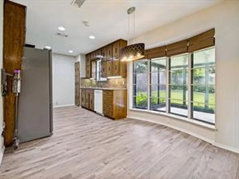 1620 Post Oak Dr — Photo 9