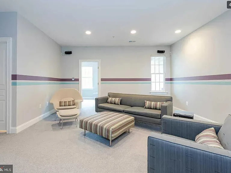 8042 Four Quarter Rd — Photo 36