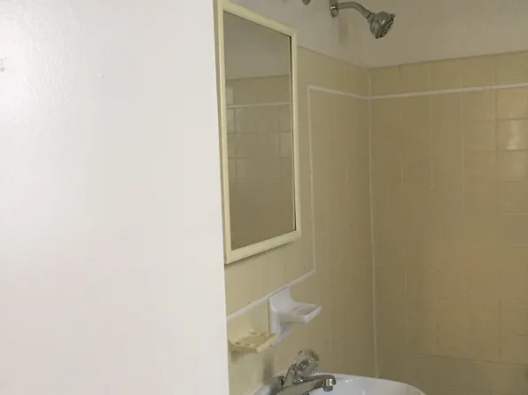 519 S 21st St #2, Philadelphia, PA 19146