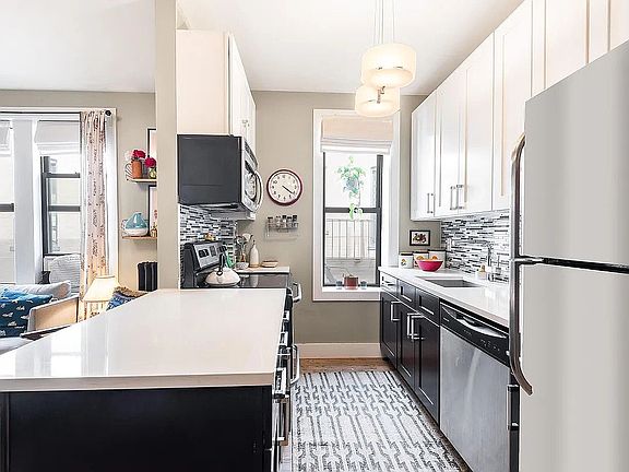 4th image of 41 Clarkson Ave APT 3H