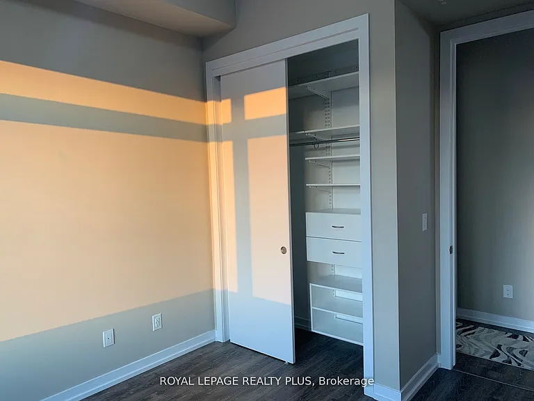 457 Plains Rd E #403 — Photo 16
