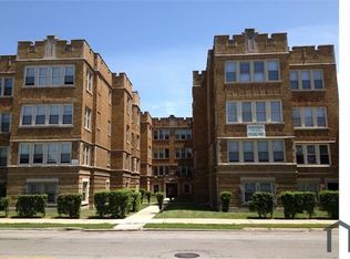 11207 S King Dr APT 3, Chicago, IL 60628