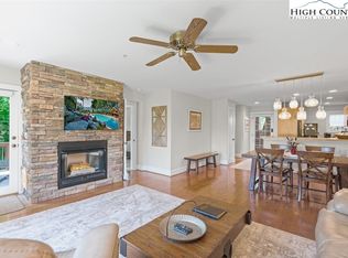 400 Peaceful Haven Dr UNIT H2, Boone, NC 28607