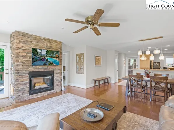 400 Peaceful Haven Drive #H-2, Boone, NC 28607