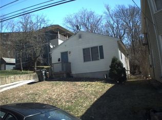 17 Carl St, Providence, RI 02909