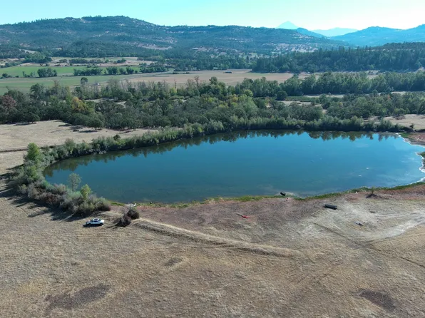 1631 E Antelope Rd, Eagle Pt, OR 97524