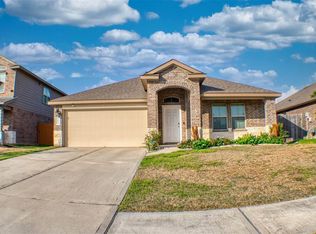 3042 Specklebelly Dr, Baytown, TX 77521