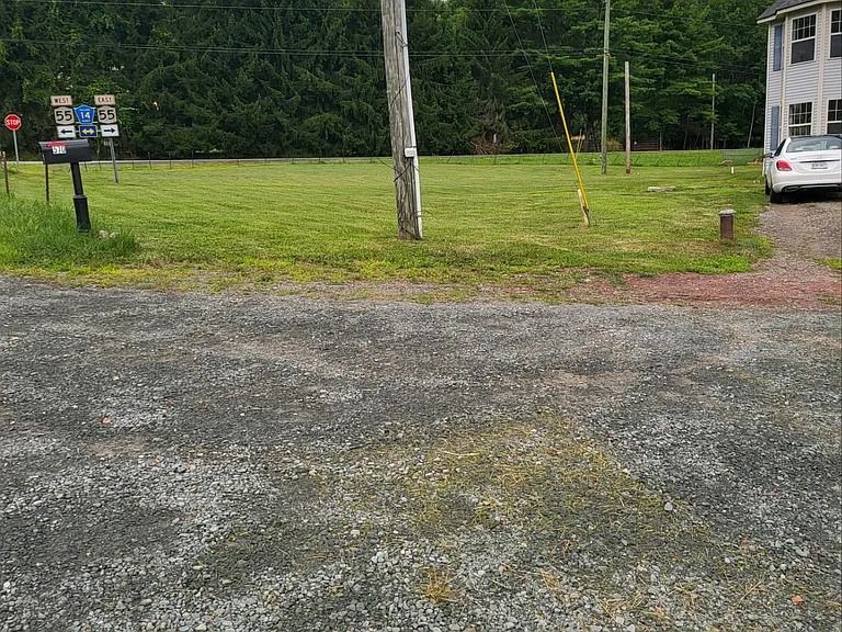 570 Airport Rd — Photo 4
