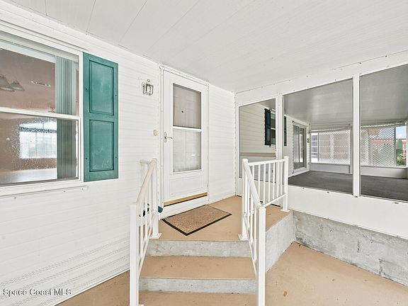 3rd image of 322 Scenic Dr
