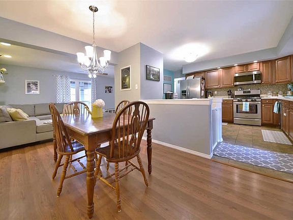 4th image of 2529 Westrick Dr