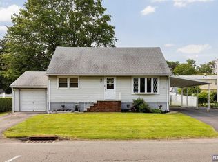 459 S Riverview Dr, Totowa, NJ 07512