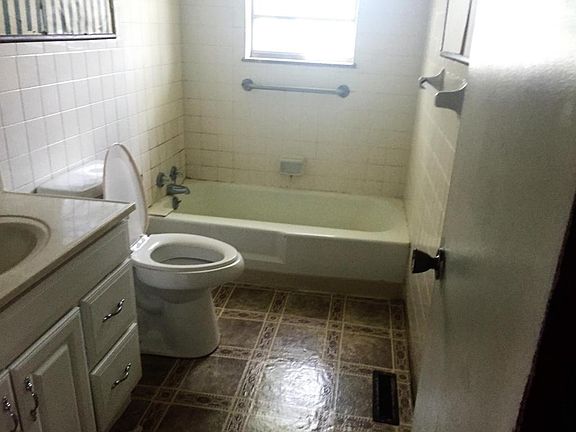 5th image of 3924 Alma Ave
