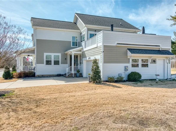 1020 Hitchens Ln, Williamsburg, VA 23188