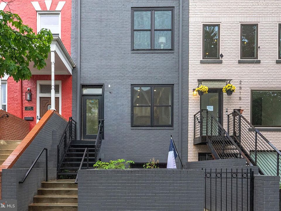 1st image of 2517 Ontario Rd NW #3