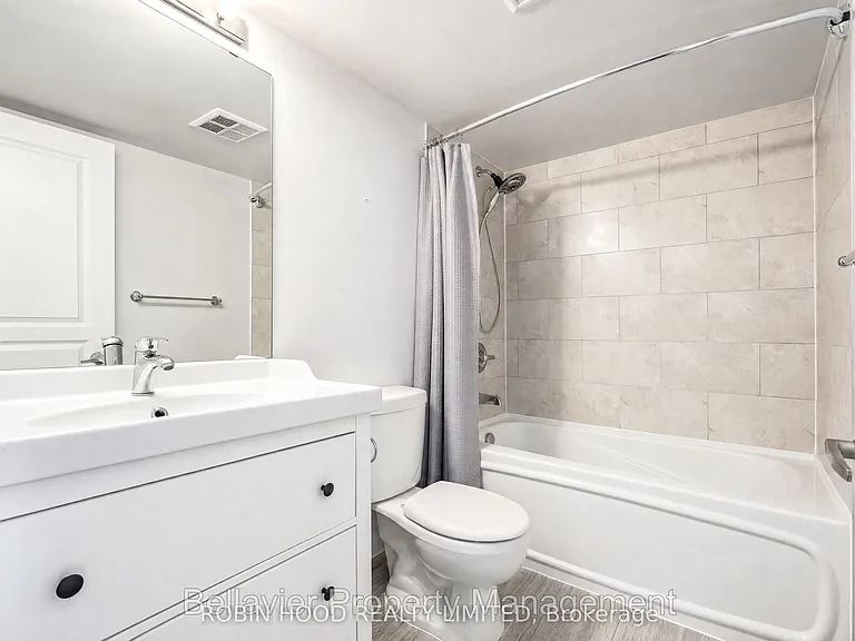 323 Richmond St E #807 — Photo 16